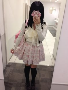 Hime Kaji, Japanese Kawaii Fashion, Cute Kawaii Outfits, Somebunny Loves You, Strawberry Shake, Charmmy Kitty, Pastel Goth Fashion, Kawaii Fashion Outfits, Cute Comfy Outfits