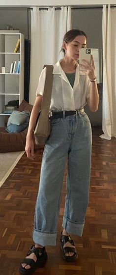 Music Style Fashion, Zen Days Street Style, Bohemian Formal Outfit, 90s Spring Aesthetic, Classy Aesthetic Outfit Summer, Graduate School Outfits Casual, Outfits For Creatives, Girly Outfits Aesthetic Summer, Layered Street Style