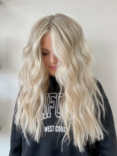 Blonde Hair Goals, Pretty Blonde Hair, Perfect Blonde Hair, Bright Blonde Hair, Blonde Hair Extensions, Cool Blonde Hair, Dyed Blonde Hair, Light Blonde Hair