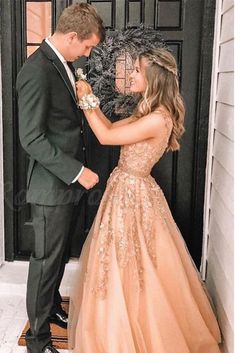 Champagne Prom Dress, Prom Photos, Cute Prom Dresses, Pretty Prom Dresses, Prom Outfits, Ball Gowns Prom, Lace Evening Dresses, Applique Dress