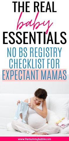 A minimalist baby registry checklist with only the stuff you actually need for a newborn baby and none of the stuff you don't! A guide to what baby products are essential to buy when you are pregnant and how to choose brands and select the right items for you. #babyregistry #baby #babyproducts Minimalist Baby Registry Checklist, Baby Registry Checklist Minimalist, Essential Baby Registry Items, Practical Baby Shower Gifts