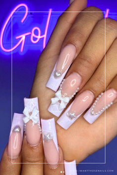 coquette quinceañera nails Exude Confidence, Nail Art Ideas, Metallic Accents, Floral Patterns