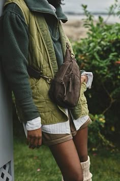 Hudson Sling Bag, Hiking Fits, Camping Outfits, Granola Girl, Sporty Outfits, Hiking Outfit, Look Chic, Boho Clothing, Stylish Accessories