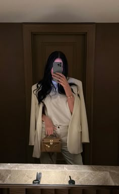 Kelly Bag, Future Lifestyle, Rich Girl, Elegant Outfit, Look Chic, Aesthetic Girl, Lawyer, Luxury Lifestyle