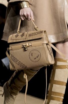 Moschino Edgy Bags, Leather Bags Handmade, Fall 2017, Milan Fashion, Milan Fashion Week, New Bag, Leather Handmade, Moschino