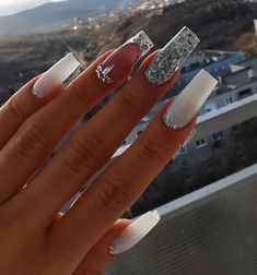 Nail Halloween, Halloween Nail Art Ideas, Simple Acrylic Nails, Makijaż Smokey Eye, Halloween This Year, Long Square Acrylic Nails, Diamond Nails, Halloween Nail, Neon Nails