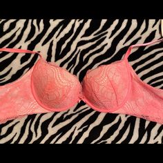 Victoria’s Secret Plunge Bra New With Tags Sz 32c It Has Wide Straps In The Back Low-cut Pink Bra With Lined Body, Pink Low-cut Lined Bra, Low-cut Lined Pink Bra, Low-cut Lined Bra, Leopard Print Bra, Royal Blue Lace, Printed Bras, Victoria Secret Body, Black Lace Bra