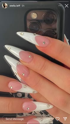 Spring Nails Aesthetic, Stiletto Nail Art, Edgy Nails, Nails Aesthetic, Simple Acrylic Nails, Short Square Acrylic Nails, Soft Nails, Unique Acrylic Nails, Bling Acrylic Nails