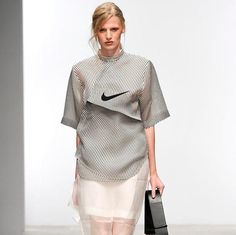 #nike  #annsofieback Street Mode, Athleisure Trend, Style Sportif, Sports Luxe, Sporty Chic, Sportswear Women, Sporty Style