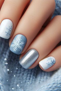 Frozen Nails Designs, Lilac Winter Nails, Snowy Nail Designs, Winter Pedicure Ideas Toenails, Light Blue Nails Winter, Snow Flake Nails Design, Snowman Nails Design, Hedgehog Nails, Snow Nail Designs