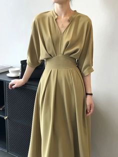 Outfit Gereja, Church Dresses, V Neck Midi Dress, Elegant Dresses Long, Wardrobe Ideas, Mid Length Skirts, Casual Work