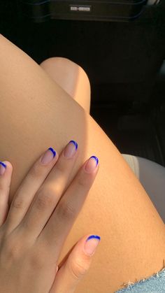 Fall Inspired Short Nails, Blue France Nails, Nails For Spain Trip, Short Blue French Tips, Short Hoco Nails, Gel Nails Ideas Short Summer Simple, Mamma Mia Nails Ideas, Mallorca Nails, French Tip On Short Nails