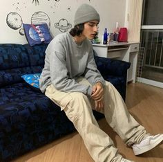 Skater Outfits Men Aesthetic, Baggy Clothes Aesthetic Men, Skater Boy Fashion, Aesthetic Baggy Outfit, Baggy Clothes Outfit Men, Baggy Outfits Men, Outfits For Males, Guy Outfits Aesthetic, Skater Style Men