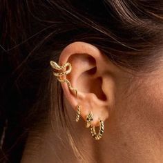 Amazing Piercing Free Snake Ear Cuff Wrap Earring!! High Quality Gold Plated 925 Sterling Silver! Choose From Left Or Right Cuff! Handmade Trendy Ear Cuff, Snake Ear Cuff, Snake Ears, Snake Jewelry, Snake Earrings, Left Or Right, Gold Plated Sterling Silver, Ear Cuff, Gold Jewelry