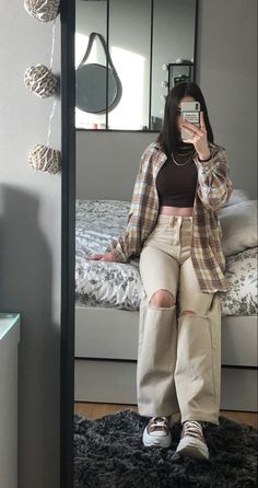 Outfits Primavera, Casual College Outfits, Korean Casual Outfits, Trending Pins, Snapchat Funny, Everyday Fashion Outfits, Casual Day Outfits, Quick Outfits, Easy Trendy Outfits