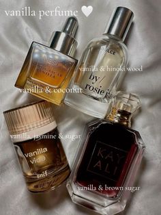 How To Organize Perfumes On Dresser, Profumo Victoria Secret, Halloweenský Makeup, Perfume Organizer, Perfume Storage, Organizer Ideas, Perfume Organization