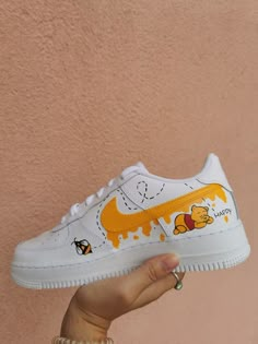 Painted Shoes Diy, Custom Sneakers Diy, Shoe Painting, Painting Shoes, Diy Sneakers, Custom Shoes Diy, Nike Shoes Air Force, White Nike Shoes, Trendy Shoes Sneakers