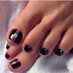 Spring Pedicure, Simple Toe Nails, Summer Pedicure, French Pedicure, Pedicure Colors, Toenail Designs, Pedicure Ideas