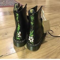 Boots Diy, Look Rock, Custom Boots, Painted Clothes, Shoe Art