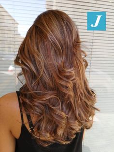 Degradé Joelle #cdj #degradejoelle #tagliopuntearia #degradé #igers #musthave #hair #hairstyle #haircolour #longhair #ootd #hairfashion #madeinitaly #wellastudionyc Copper Brown Hair, Balayage Hair Caramel, Natural Curly Hair Cuts, Brown Hair Inspo, Dyed Hair Inspiration, Hairstyles For Layered Hair, Barbie Hair, Queen Hair, Auburn Hair