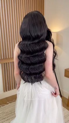 Glamour Waves Hair, Long Glam Hair, Loose Hollywood Waves, Hollywood Waves With Bangs, Wavy Hair Wedding Styles, Long Wavy Wedding Hair, Prom Waves, Hollywood Waves Middle Part, Hollywood Waves Hairstyle