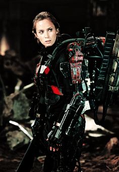 Edge of Tomorrow, 2014 Rita Vrataski, The Adjustment Bureau, Classic Sci Fi Movies, Badass Female, Edge Of Tomorrow, Space Girls, Family Films, Science Fiction Movies, Light Travel