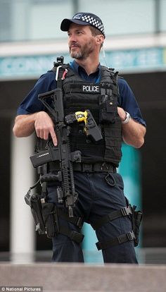 Armed Police, British Police, Police Uniforms, Military Police, Police Force, Men In Uniform, Military Men