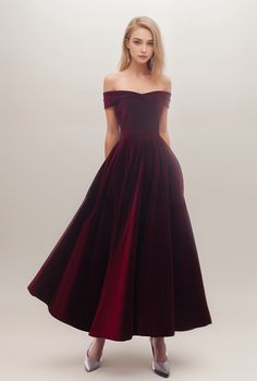 Off-the-shoulder ankle length Ball gown Velvet Dress Luxury Party Dress, Winter Bridesmaid, Winter Bridesmaids, Luxury Robes, Luxury Party, Velvet Gown, Mini Wedding, Bride Accessories, Little White Dresses