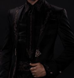 Bones Aesthetic, Royalty Core, Royalty Aesthetic, Royal Aesthetic, Mens Fashion Classy, Looks Black, Elder Scrolls, Fantasy Clothing, Fantasy Fashion