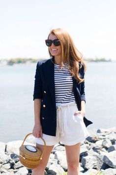 Sailing Attire, Lightship Basket, Preppy Vsco Outfits, Mackenzie Horan, Nautical Outfits, Preppy Summer Outfits, Shirt Linen, Classic American Style, Rope Belt