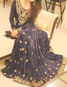 Love this pakistani dress! Pakistan Dress, Desi Dress, Desi Outfits, Desi Wear