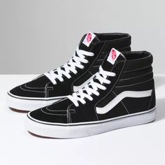 Vans Sk8 Hi Black, Sk8 Hi Vans, Basket Noir, Vans Black And White, Shoes Vans, Burton Snowboards, Black Vans