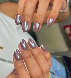 Chic Nails, Chrome Nails