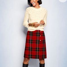 Classic And Festive A-Line Skirt. In A Red Tartan Plaid. Brass Tone Button Accents. Concealed Side Zipper. Fully Lined. Nwt. Pet And Smoke Free Home. Waist: 17” Length: 21” Sg621075 Tartan Skirt Outfit, Red Tartan Skirt, Talbots Outfits, Cream Pencil Skirt, Pretty Buttons, Plaid Skirt Outfit, Cotton Pencil Skirt, Tartan Skirt, Button Front Skirt