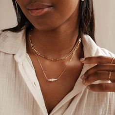 Looking for minimal yet bold? Enter our Gracie Luxe necklace ✨. A luxurious and dramatic statement piece this bolder version of the popular Gracie chain is a timeless addition to your wardrobe. Rose Gold Pearl Necklace, Cascade Necklace, Rectangle Necklace, Oval Necklace, Symbol Necklace, Layering Necklaces, Gold Pearl Necklace, Zodiac Necklaces, Chain Choker