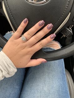 Short Fall Dip Nails, Purple Nails Dip, Short Purple Acrylic Nails, Short Square Nails Fall, Short Dip Powder Nails, Dnd Colors, Dip Colors, Purple Acrylic Nails