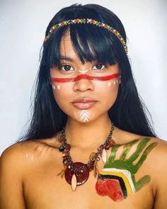 Indigenous Makeup Native American, Native Makeup Looks, Indigenous Face Paint, American Indian Face Paint, Taino Makeup, Native American Makeup Women, Mayan Makeup, Indigenous Hairstyles, South America Culture