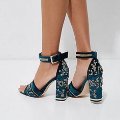 Blue velvet embellished block heel sandals - Sandals - Shoes & Boots - women Outfit 2020, Fashion Shoes Boots, Ladies Boots, Fashion Couture, Stunning Shoes, Block Heel Sandals, Carrie Bradshaw, Crazy Shoes