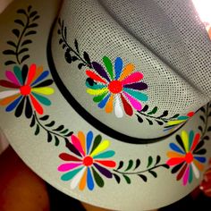 Mexicana Hand Painted Hat Multicolor Country Style Hats For Spring, Multicolor Country Style Hat For Spring, Country Style Multicolor Hat For Spring, Embellished Cowboy Hat, Burned Hats, Art Hats, Hat Painting, Dragonfly Painting, Art 101