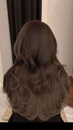 Hairstyles With Full Bangs, Long To Short Haircut, The Wet Look, Hairstyle Easy, Hair Projects, Full Bangs, Dresses Formal Elegant, Haircut And Color, Short Haircut