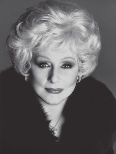 2003 - Making History: Mary Kay Ash was honored as the Greatest Female Entrepreneur in American History by a panel of academicians and business historians. Corrector Mary Kay, Mary Kay Ash Quotes, May Kay, Happy Birthday Mary, Mary Kay Inc, Selling Mary Kay, Mary Kay Skin Care