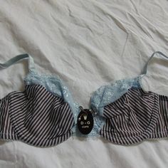 Triumph Beautiful Vintage Stripe W Bra Nylon Elastane Size: Eu 70d / Fr 85d / Ca 32d (Us I Would Say 32b-C) Color: Blue Brown New With Tag As Pictured Cutesy Outfits, Wishlist Clothes, Cutesy Outfit, Purple Bras, Floral Bra, Model Outfits, Longline Bra, How To Make Clothes, Support Bras