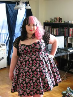 Chubby Girl Fashion, Retro Looks, Hello Fashion, Plus Size Style, Alt Fashion, Body Positive, Fashion Images, Fashion Plus Size, Pin Ups