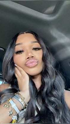 Baddie Lifestyle Aesthetic, Sweetie Aesthetic, Baddie Poses Selfie, Makeup For Light Skin, Natural Beat Makeup Black Women, Nail Business Names, Black Baddies Instagram, Baddie Picture Ideas, Baddie Black Women