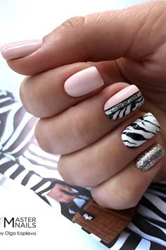 Hallographic Nails, Zebra Nail Designs, Light Pink Nail Designs, Zebra Print Nails, Zebra Nails, Light Pink Nails, Animal Nails, Print Nails, Animal Print Nails