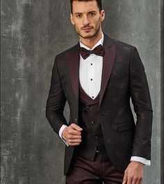 Arax Gazzo Barcelona | Sastrería Campfaso Men Suits Style Fashion, Men Suits Modern, Men Suits Prom, Men Suits Black, Men Suits Blue, Suit Combinations