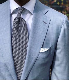 Terno Slim Fit, Light Blue Blazer, Light Grey Suits, Designer Suits For Men, Mens Fashion Classy, Luxury Silk, Men Style Tips