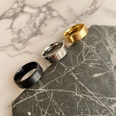 Unisex Stainless Steel Black / Silver / Gold rings- By Twistedpendant ✔️Weighty and Durable stainless steel ✔️UNIQUE Design, 18K Gold used to make the gold ring. ✔️WEAR IN WATER! This necklace will not fade tarnish or lost colour! Main Material is Stainless Steel! ✔️Multiple Sizes for Selection - please check the ring size chart and how to measure you ring size for more information. ✔️Quality Craftsmanship Combining quality finish with Quality 316L Stainless Steel We have womens sizes available Mens Rings Silver, Mens Pinky Rings, Gold Ring Plain, Band Rings For Men, Silver Band Rings, Mens Pinky Ring, Mens Black Ring, Pinky Rings, Ring Size Chart