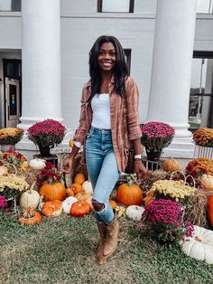 7 Fall Outfit Ideas for Nashville - Magic of Clothes Fall Outfits For Nashville Tn, What To Wear In Nashville In November, Nashville November, What To Pack For Nashville Fall, Tennessee Vacation Outfits, Pack For Nashville Fall, Nashville Winter Outfits, Nashville Fall, Nashville Style Outfits