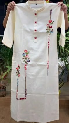 Embroidery Pattern For Kurti, Embroidery Work Design Kurti, Embroidery Patterns For Kurtas, Stylish Embroidery Design, Hend Vark Kurti, Simple Work Kurti Designs, New Embroidery Designs Kurtis, Kadhai Designs For Suits Hand Work, Kurti Painting Ideas